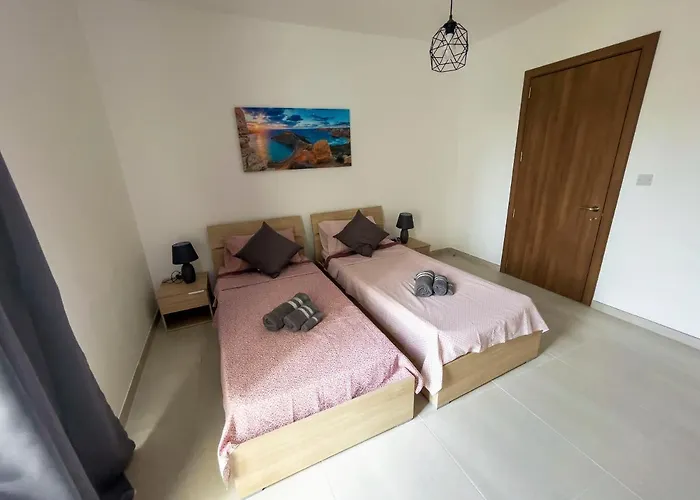 Close To Airport Apartament