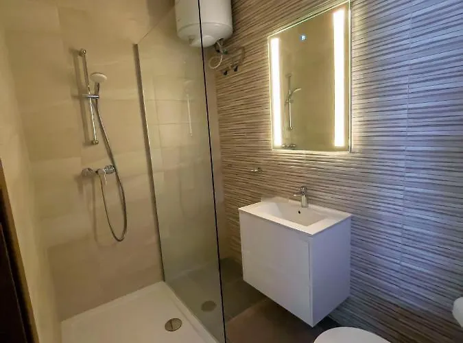 Apartamento Close To Airport Żejtun