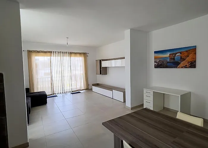 Close To Airport Apartamento *